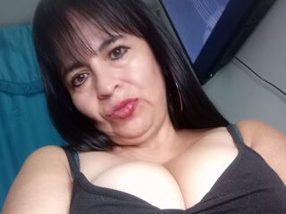 LucyArdiente's Live cam in Canada Profile Image